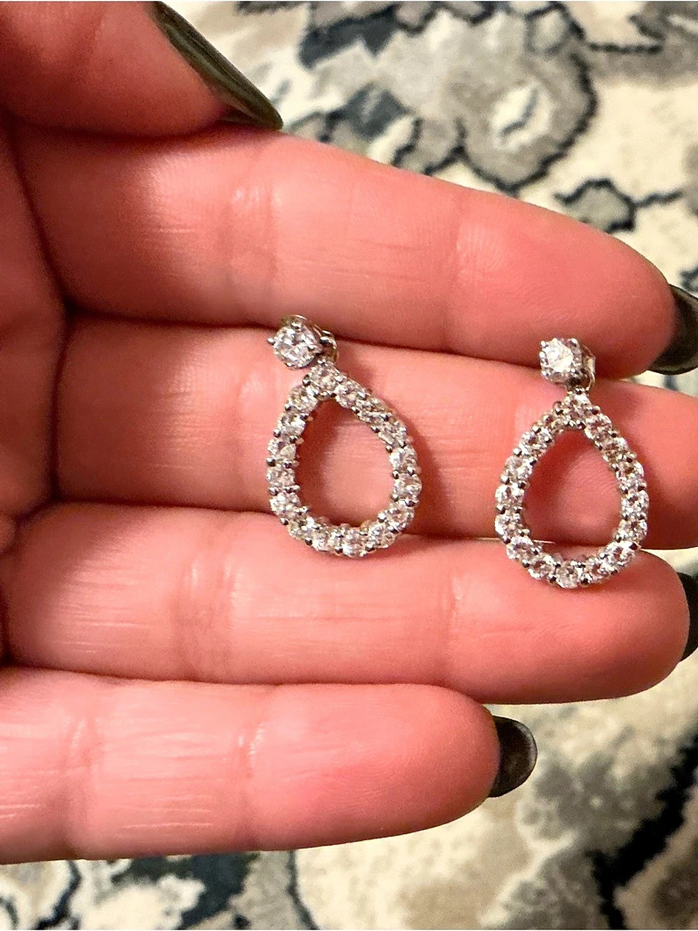 Crystal Teardrop Earrings in Silver Like New